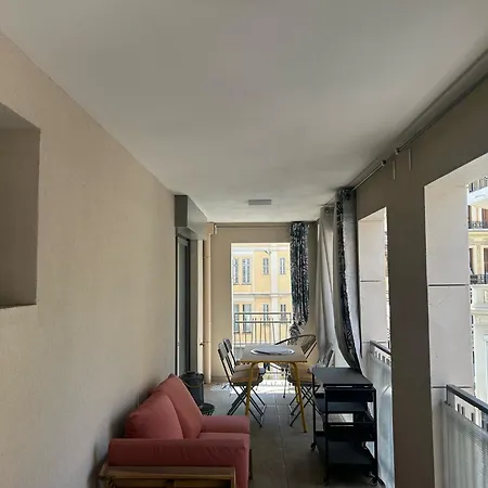 Appartement Neuf Et Equipe A Deux Pas De La Mer Et Face Au Casino En Plein Centre Menton Exterior photo