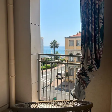 Appartement Neuf Et Equipe A Deux Pas De La Mer Et Face Au Casino En Plein Centre Menton Exterior photo